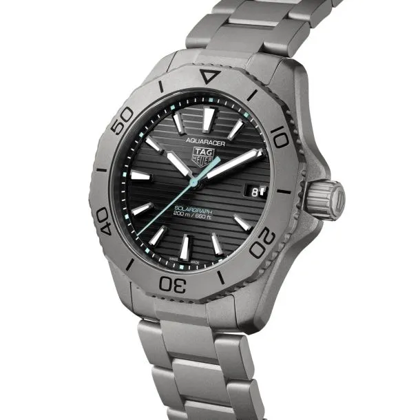 TAG HEUER AQUARACER PROFESSIONAL 200 SOLARGRAPH - WBP1180.BF0000