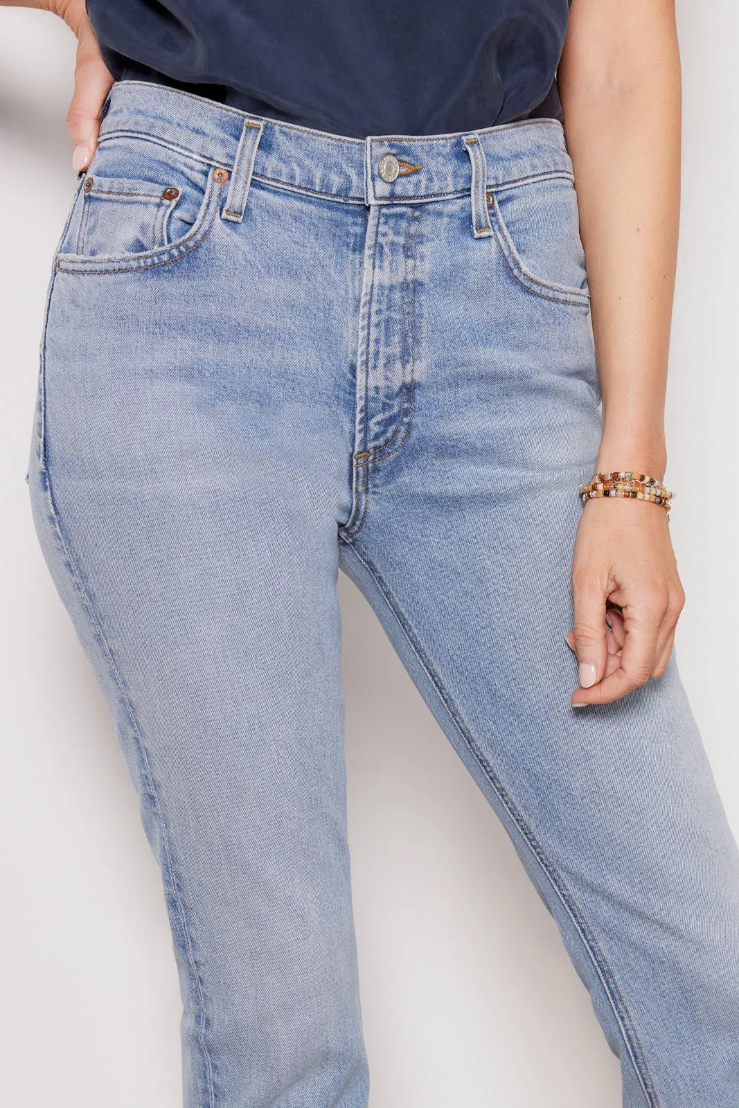 Willow Mid Rise Slim Crop