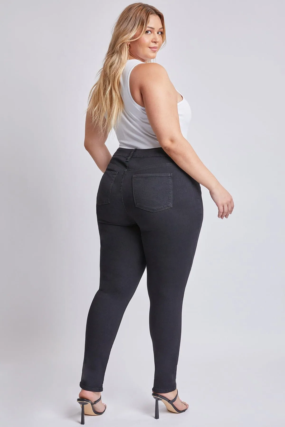 Women's Plus Size Essential High Rise Skinny Jeans